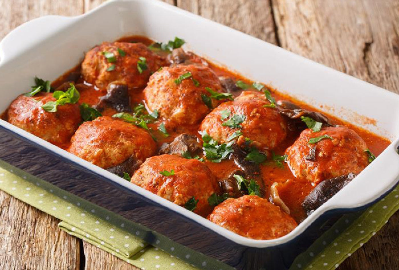 Tomato-braised hamburg steak cooked in the BRUNO Mini Digital Rice Cooker