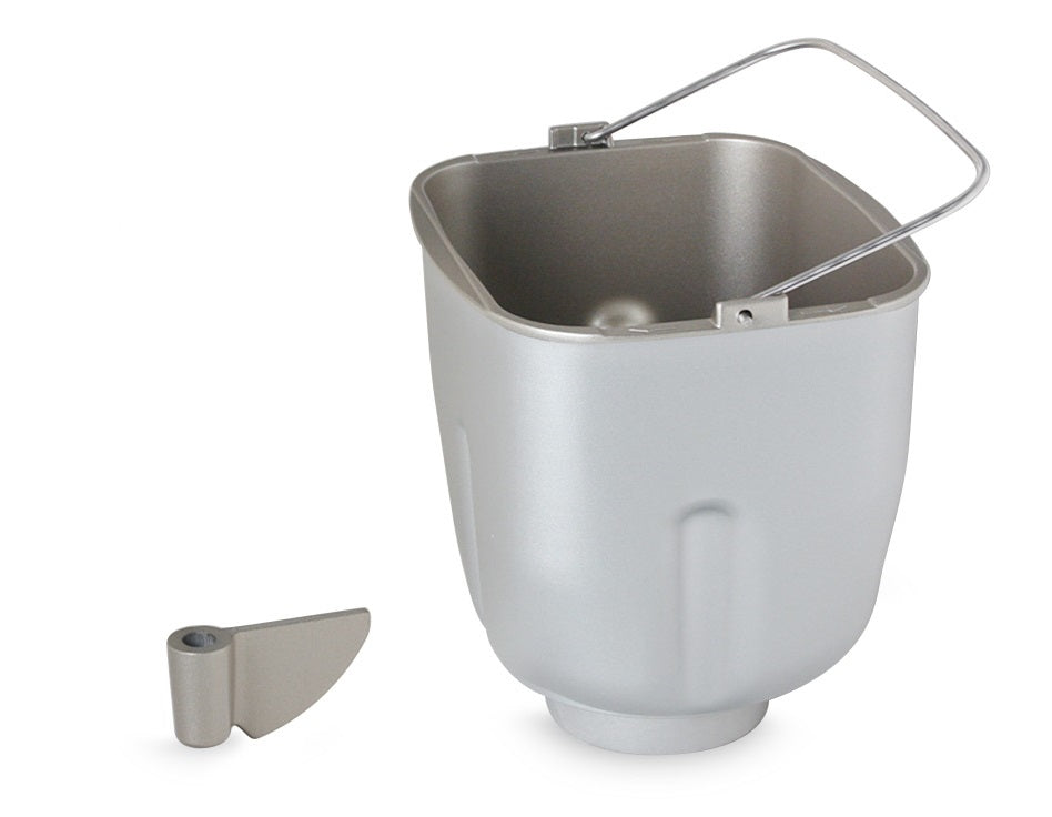 Nonstick baking pan and kneading blade