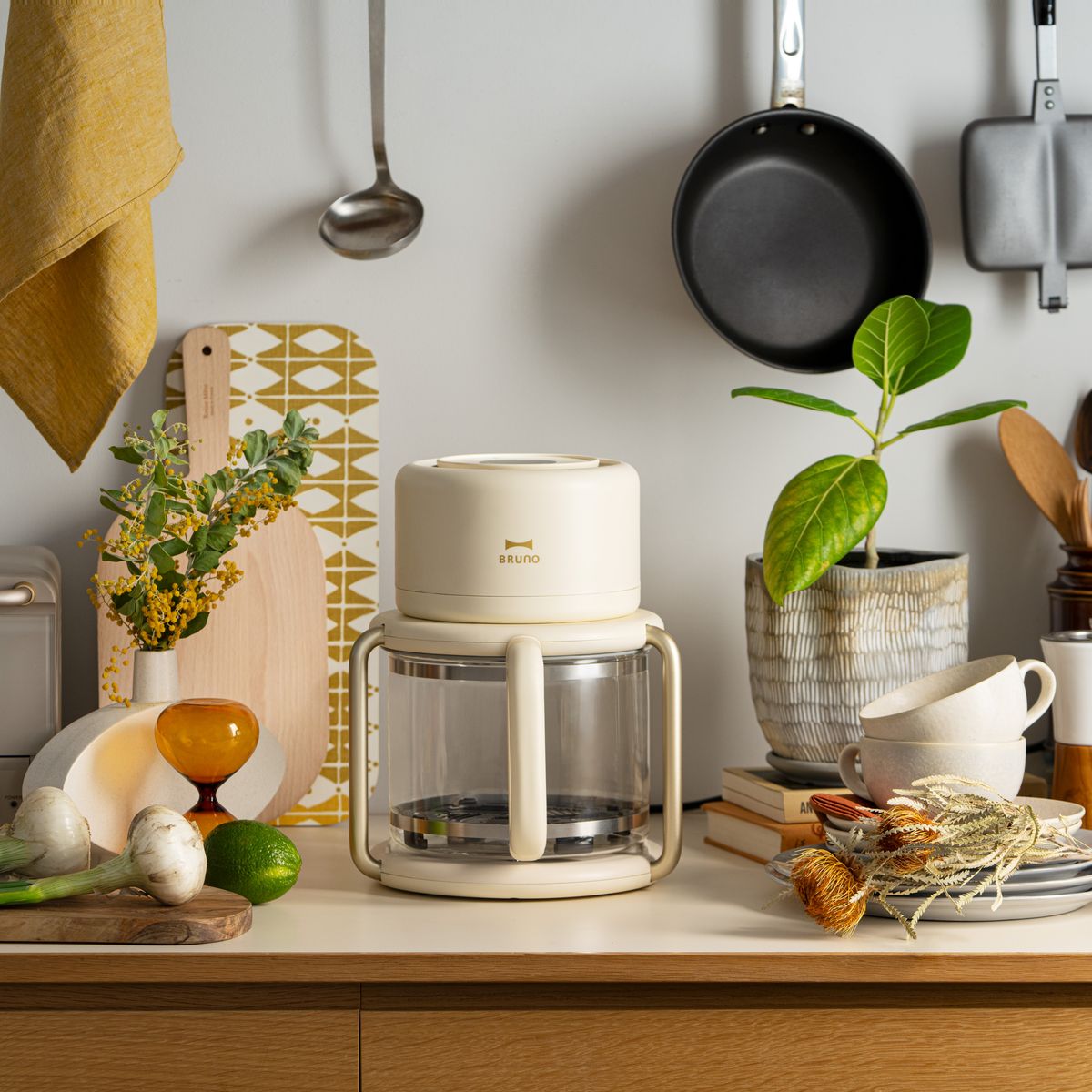 BRUNO Glass Air Fryer アイボリー BRUNO Compact Glass Air Fryer | BOE122 (220V-240V UK Plug)