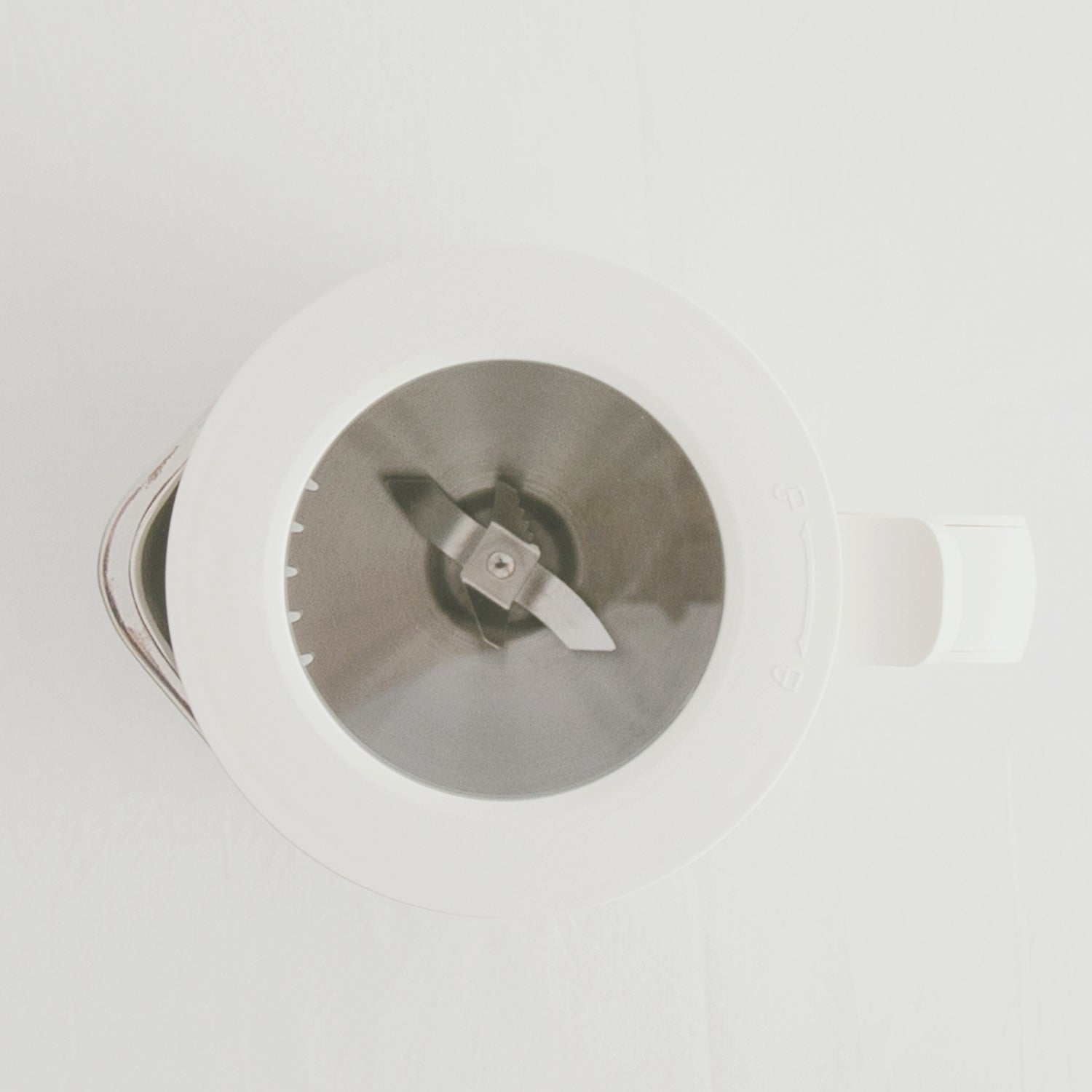 BRUNO Hot Soup Blender Pro - Ivory