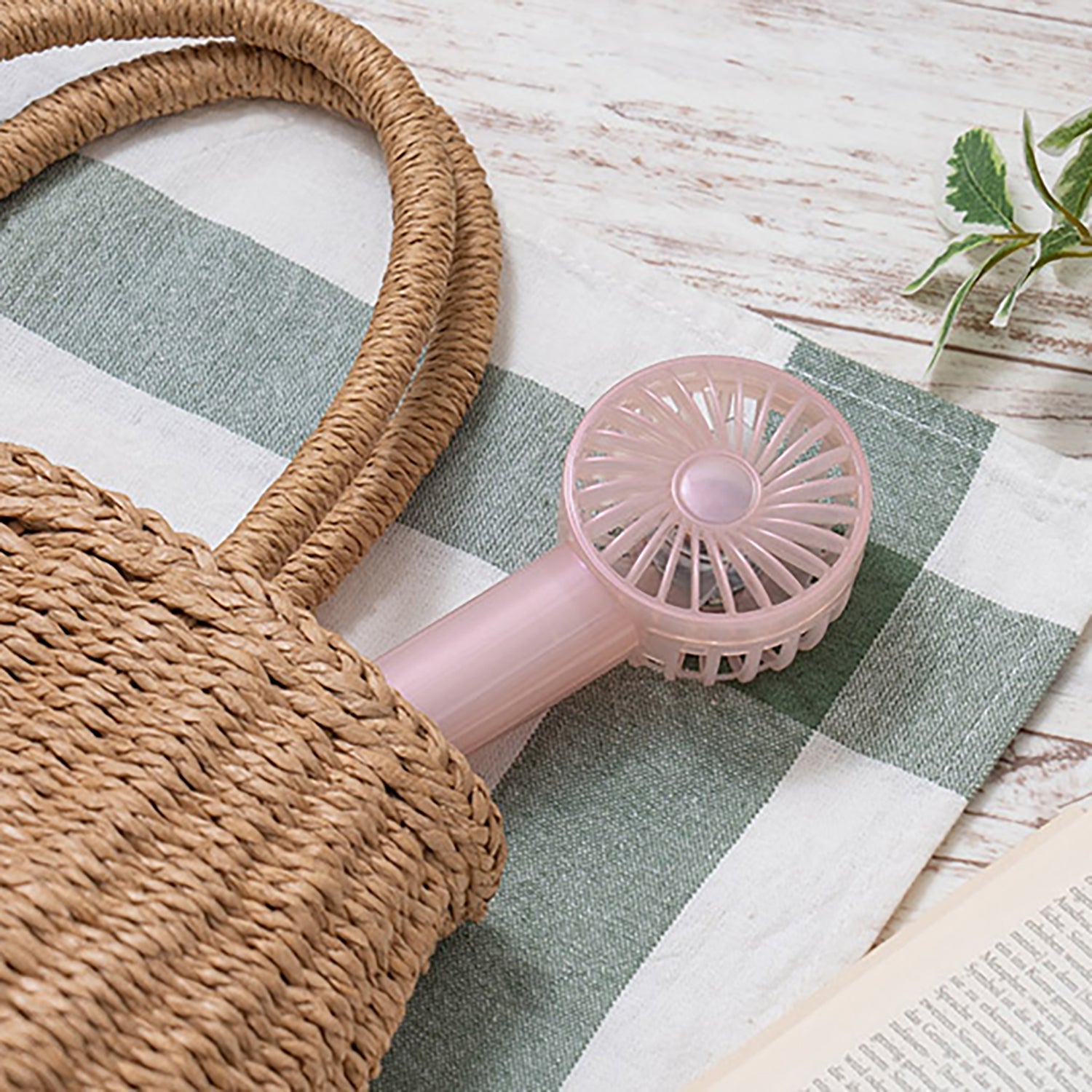 Life on Products Pearl Shell Fan | LO-LCAF017