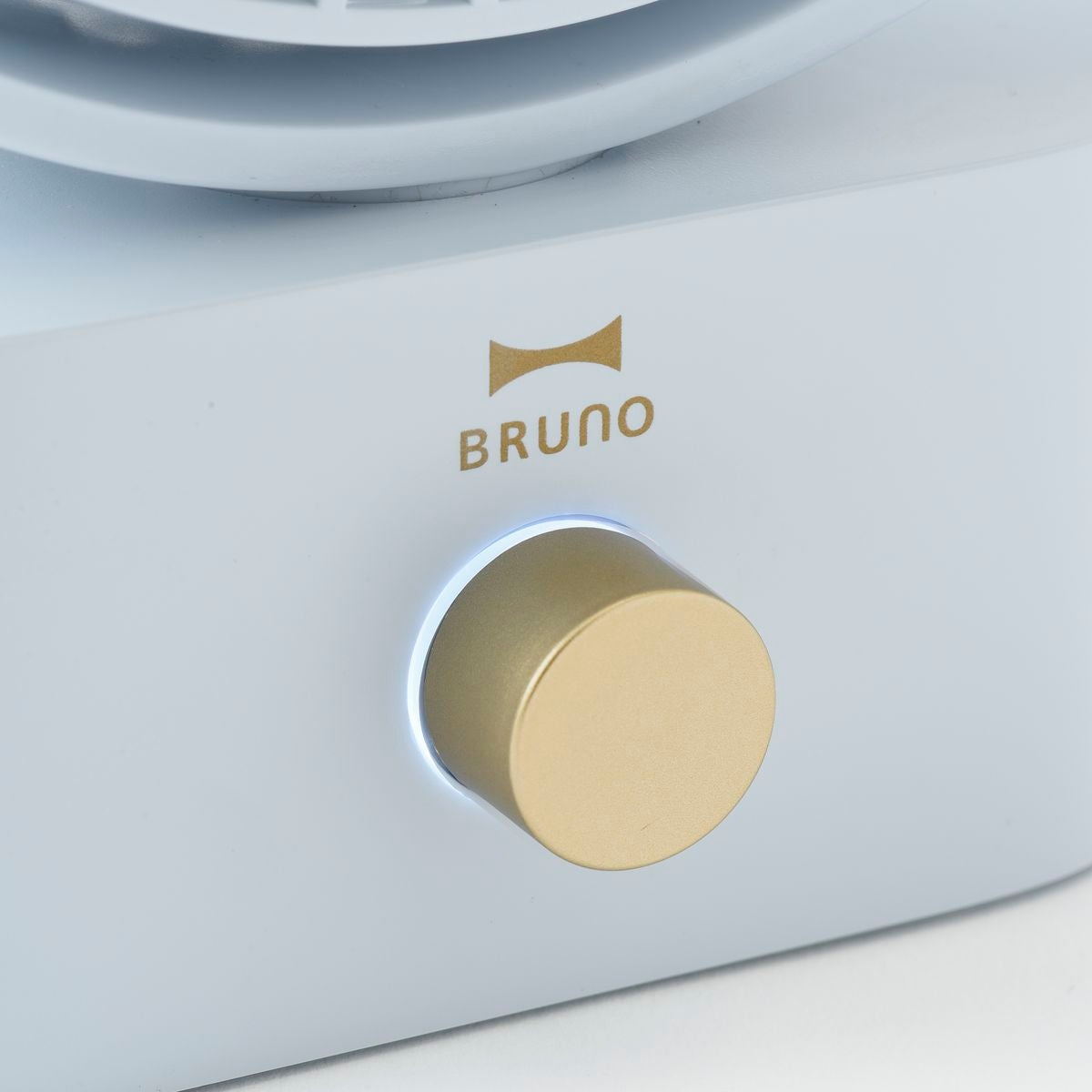 BRUNO Portable Swing Desk Fan | BDE061