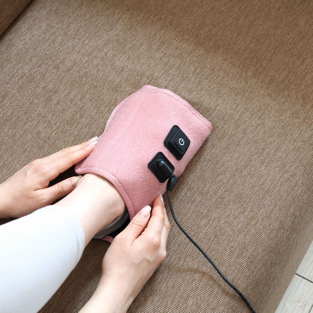 DOSHISHA Gorilla Acupressure Foot Massager (100V-240V)|GRA-2401