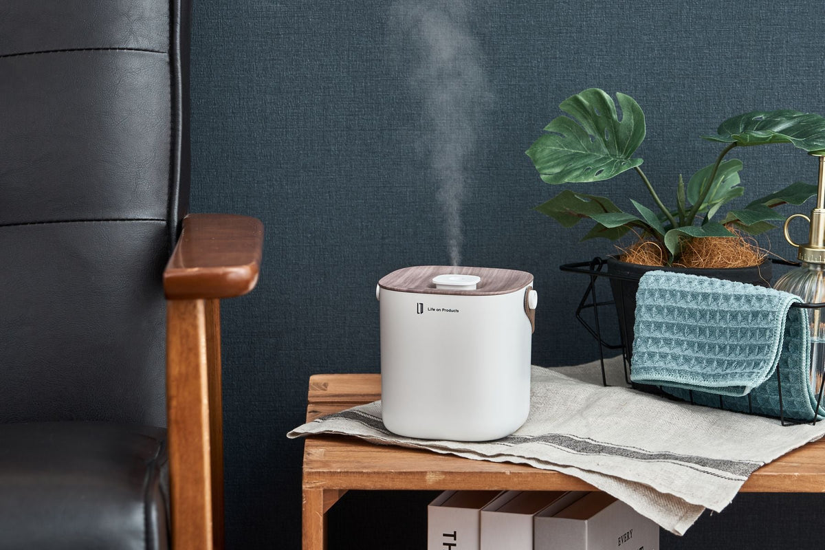 Life on Products Rechargeable Wooden Box Humidifier 650ml | LCAHF014