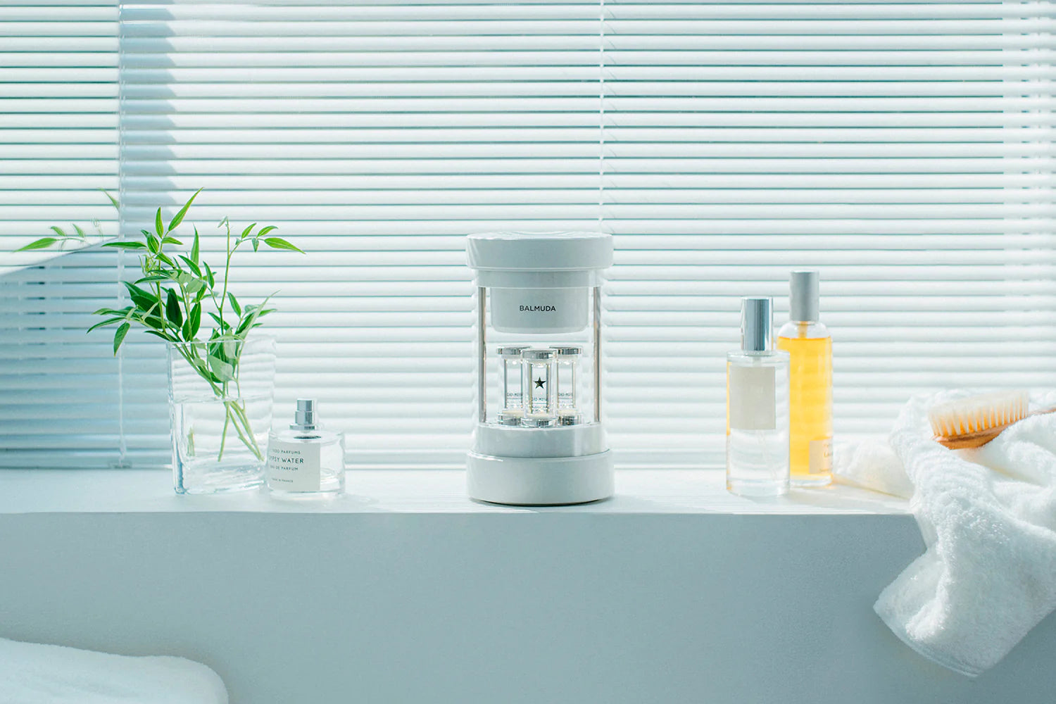 BALMUDA The Speaker - White