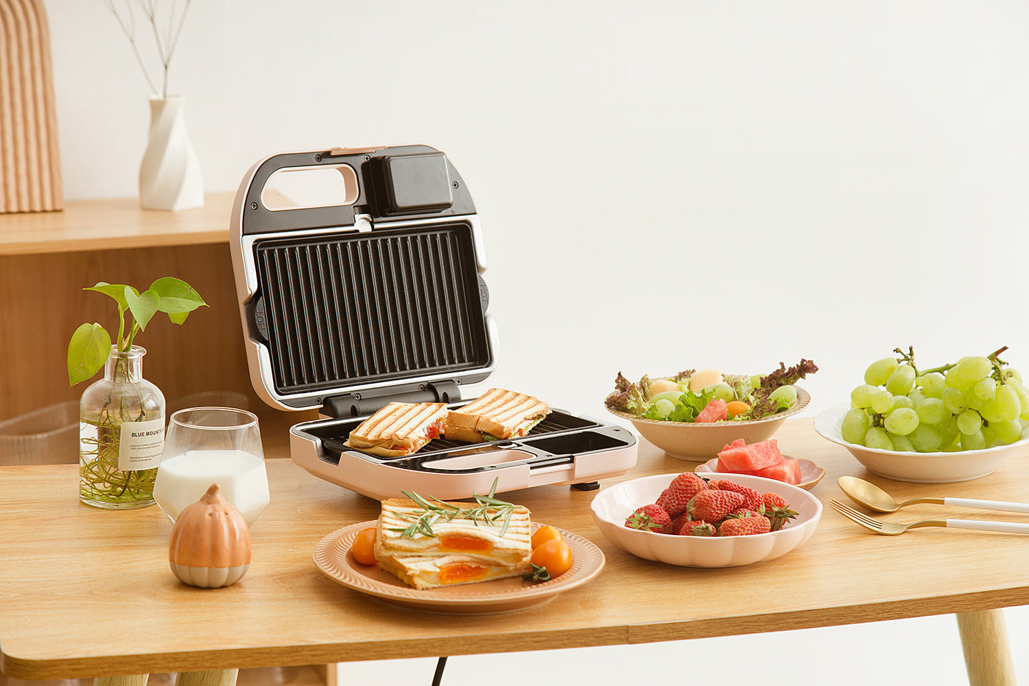 Vitantonio Waffle & Hot Sand Maker - Pink