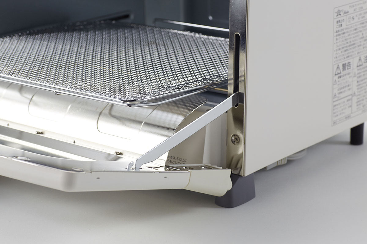 0.2s Heat Up! Aladdin Graphite Grill and Toaster - White