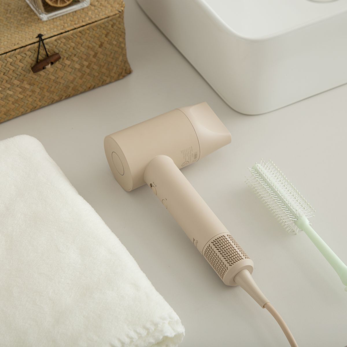 BRUNO Worldwide High-speed Hair Dryer (100-240V)  | BAK811-GRG