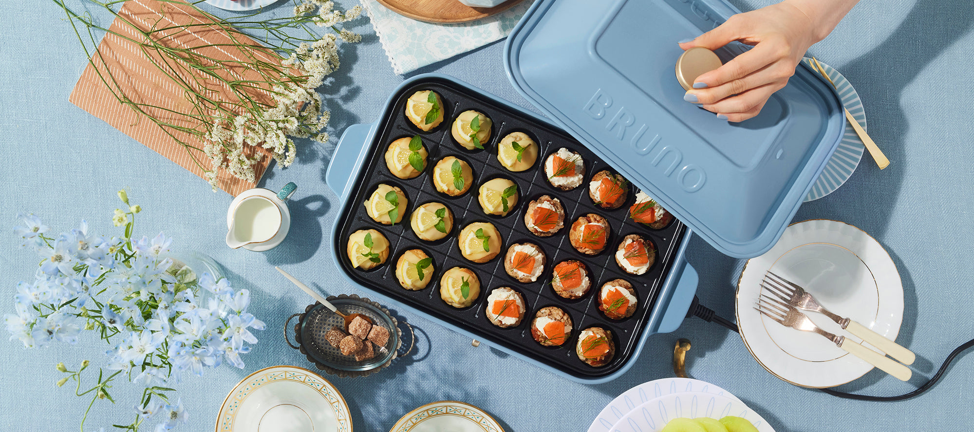 BRUNO Compact Hot Plate Ultimate Set (Pottery Blue / 7 Plates included)