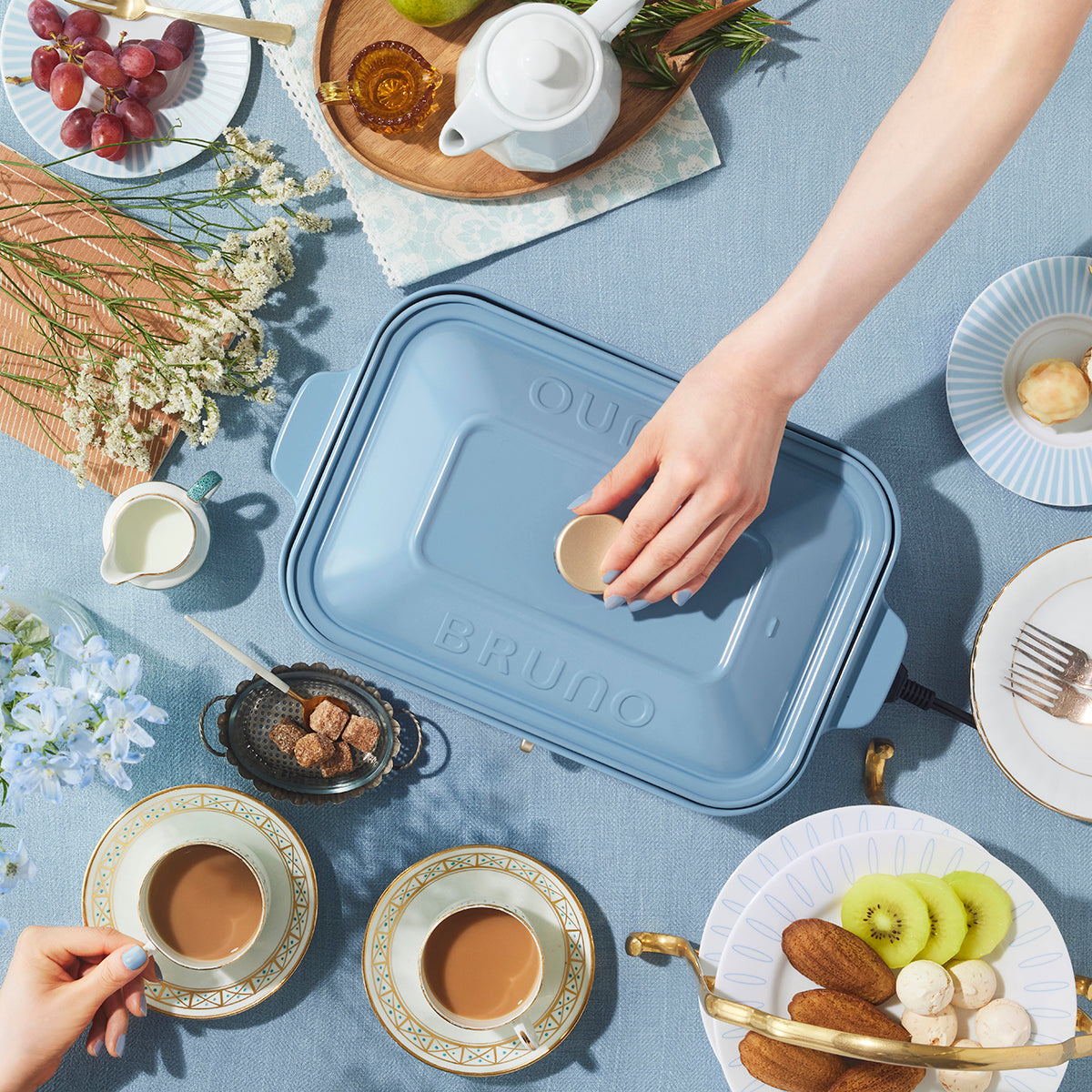 BRUNO Compact Hot Plate (Pottery Blue) (Preorder: Late Novemeber)