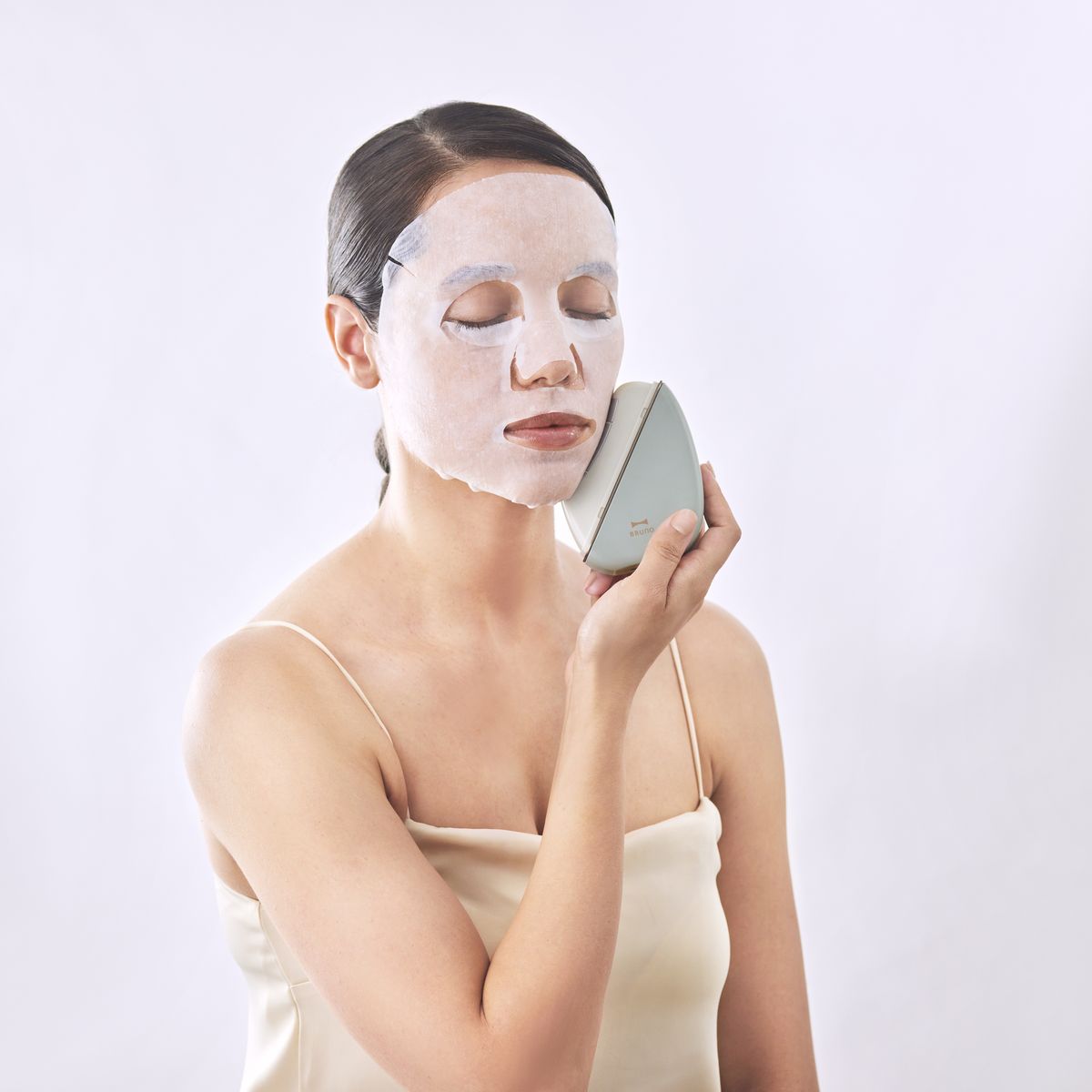 BRUNO Warm and Cool EMS Facial Lift | BOE145