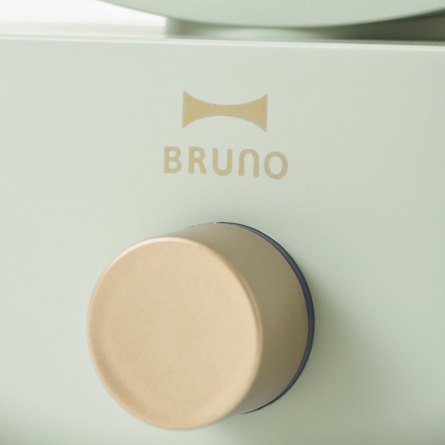BRUNO Portable Swing Desk Fan | BDE061