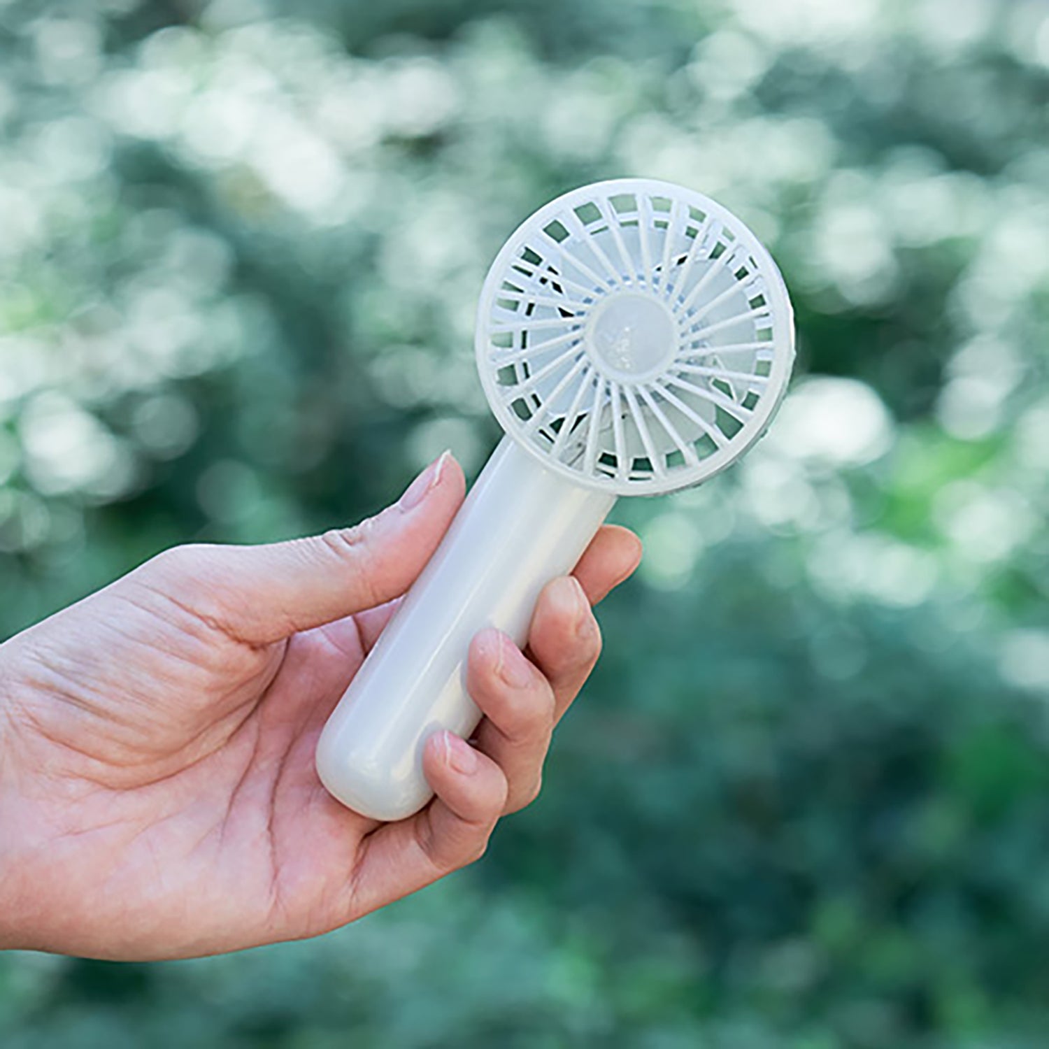 Life on Products Pearl Shell Fan | LO-LCAF017