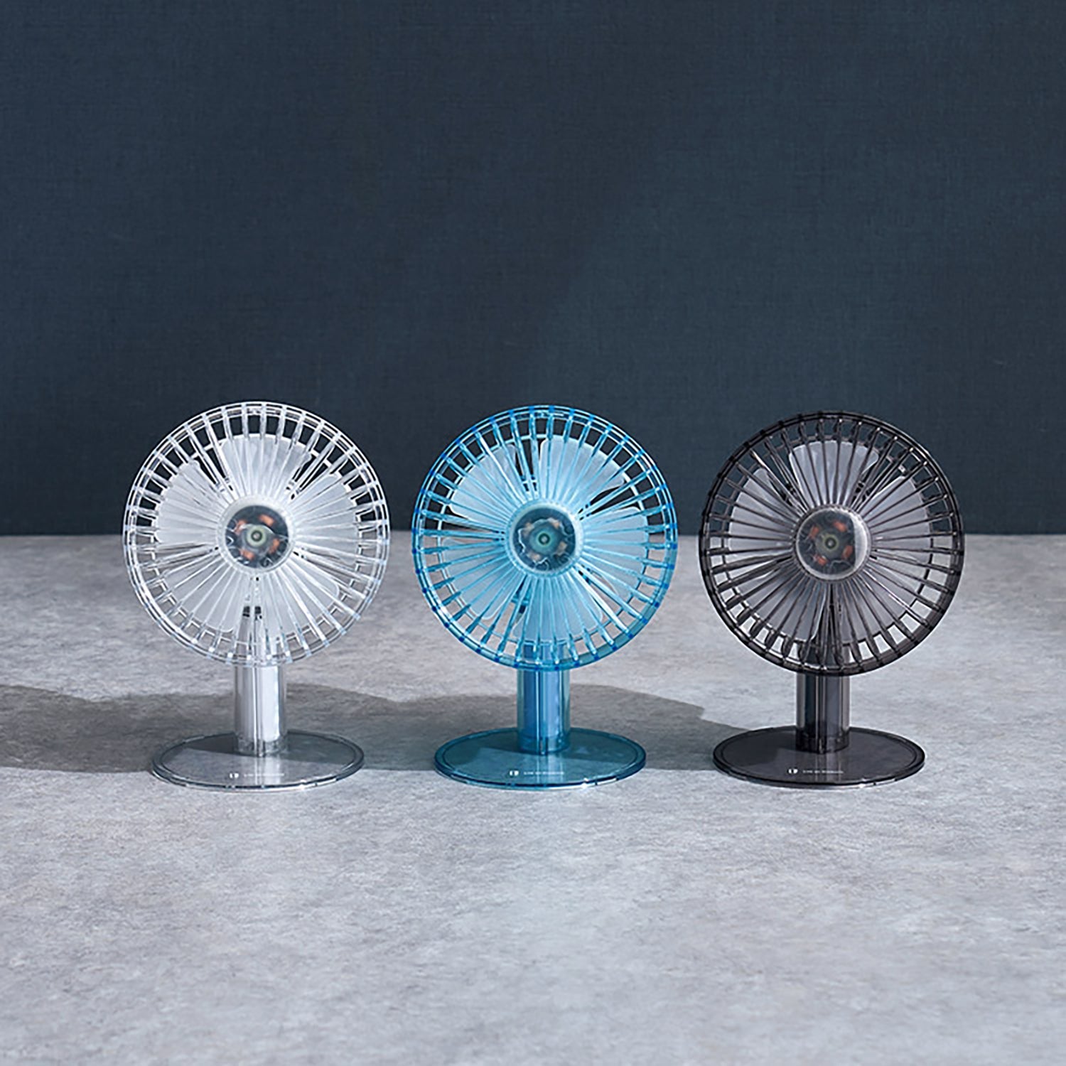 Life on Products Clear Desk Fan with Swing | LO-LCAF029