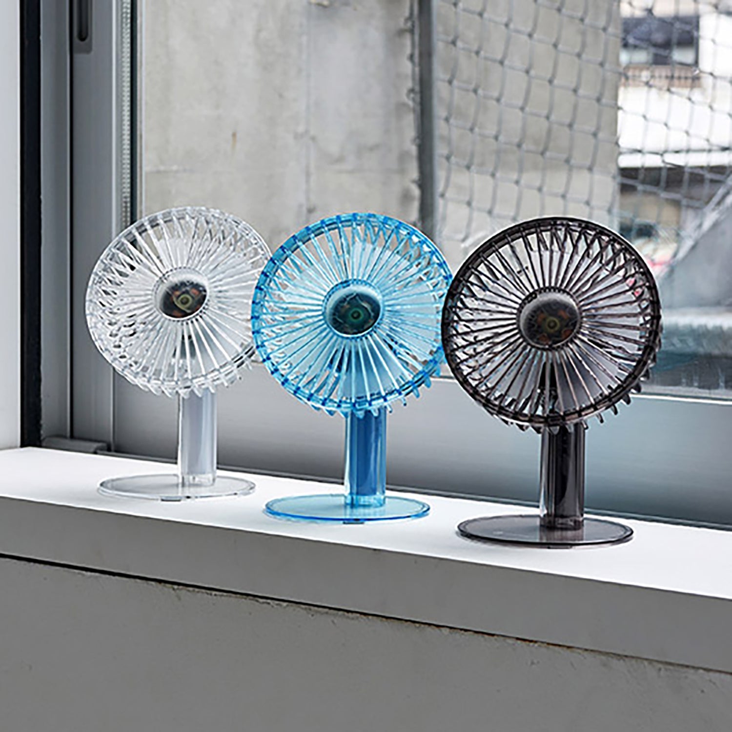 Life on Products Clear Desk Fan with Swing | LO-LCAF029
