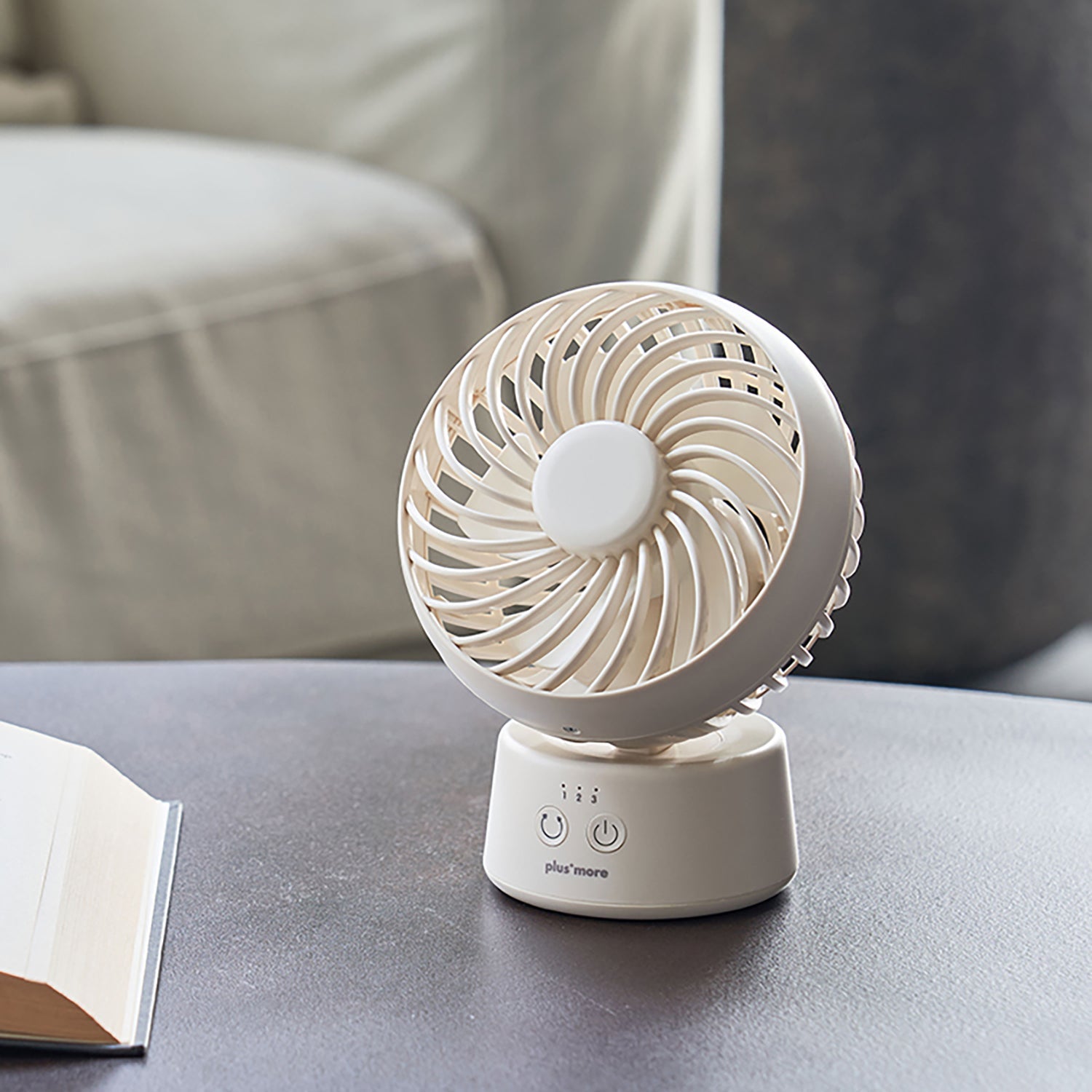 Life on Products Round Mini Desk Fan with Swing | LO-PBAF005