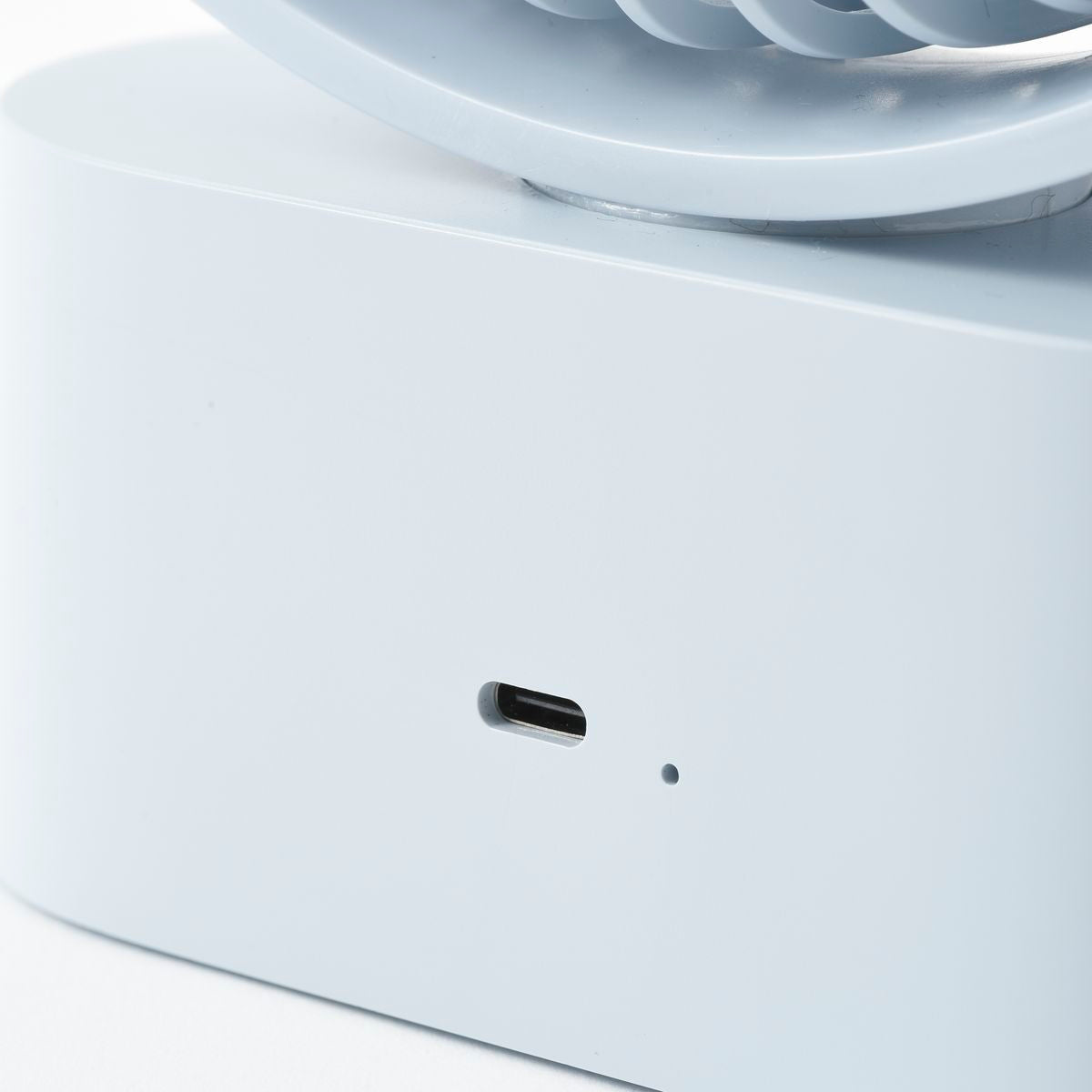 BRUNO Portable Swing Desk Fan | BDE061