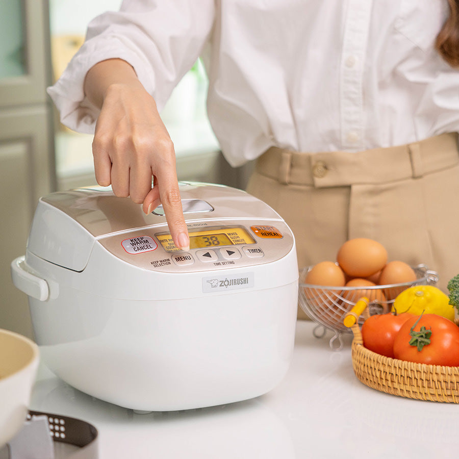 Zojirushi Mini Fuzzy Logic Rice Cooker | NL-BGQ05 (0.5L)