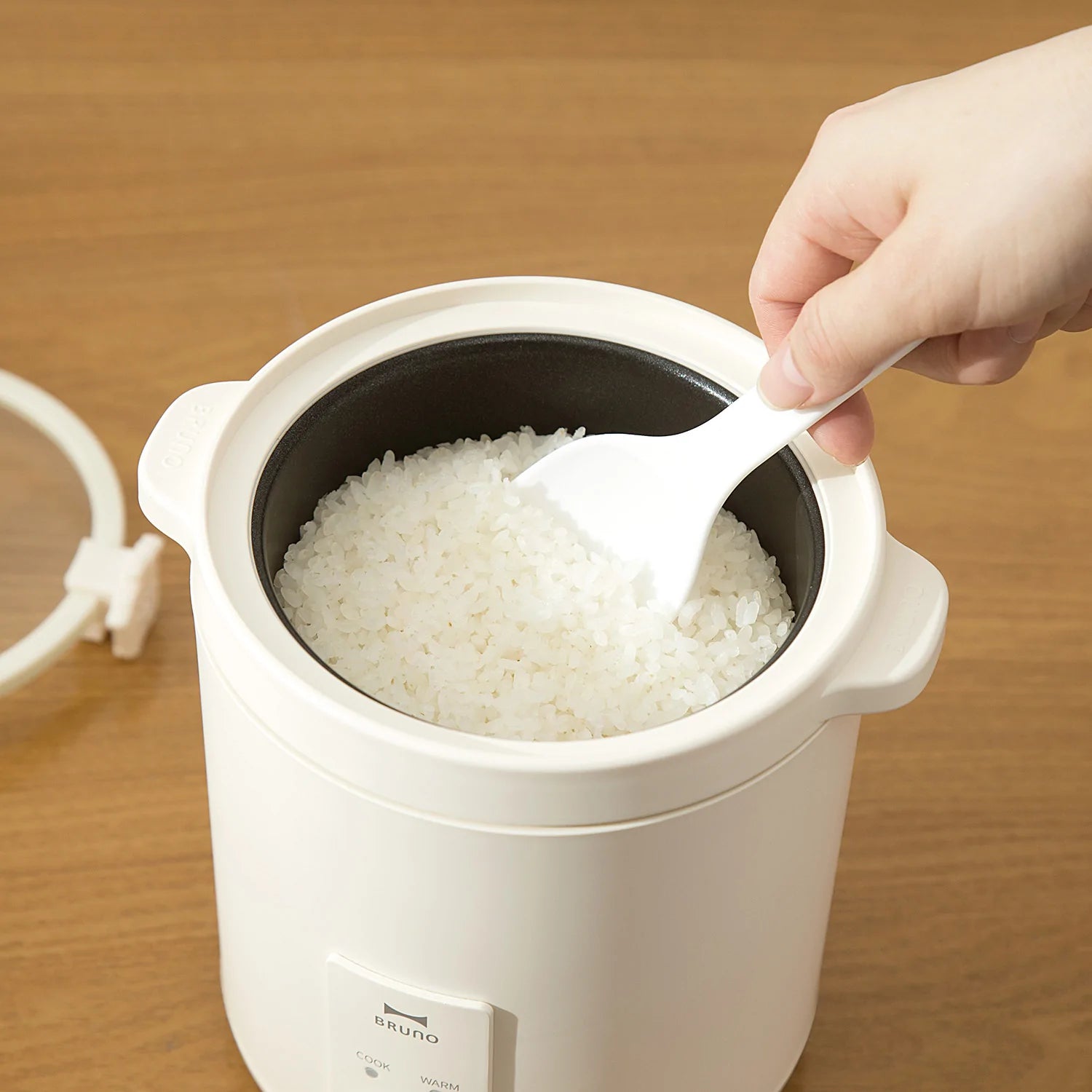 BRUNO Compact Rice Cooker - Ivory