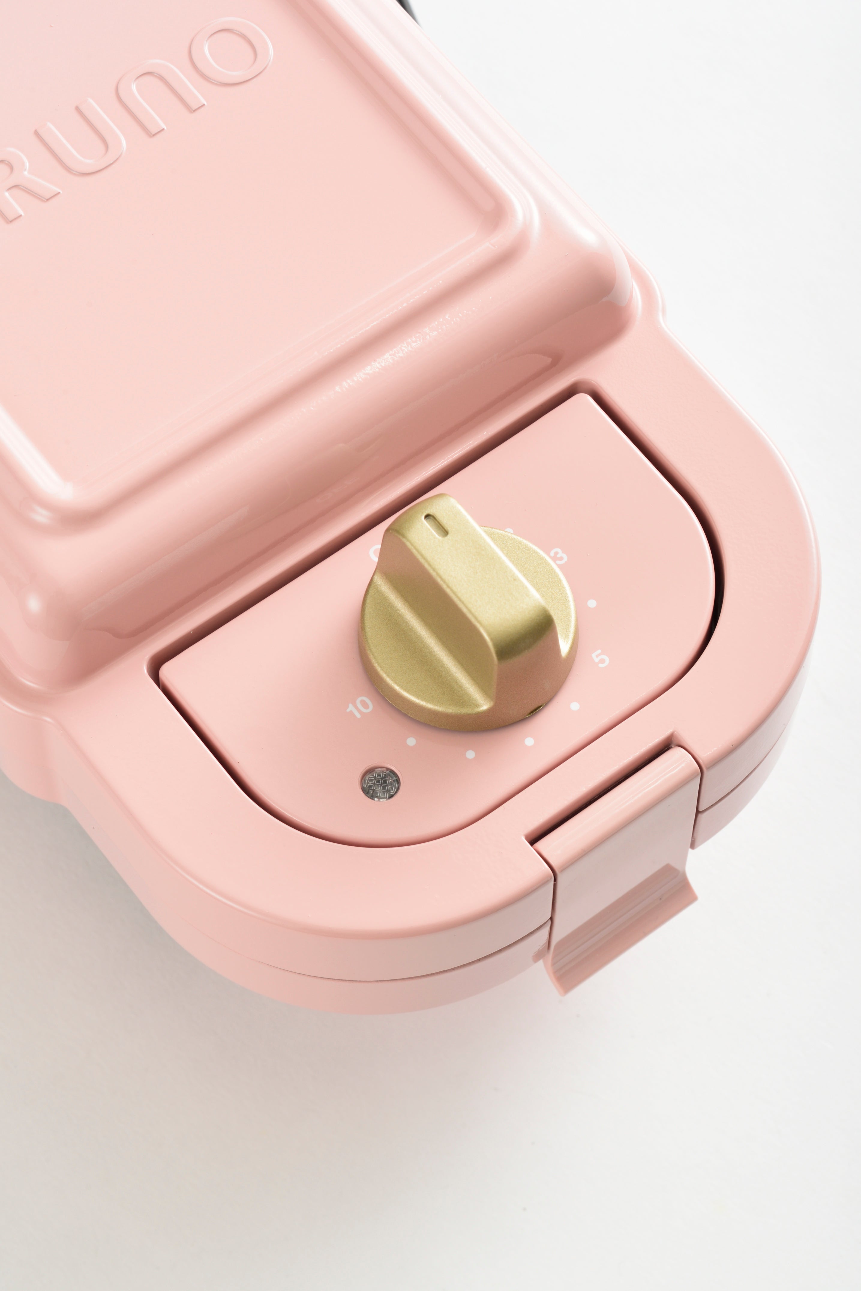 BRUNO Single Hot Sandwich Maker - Pale Pink